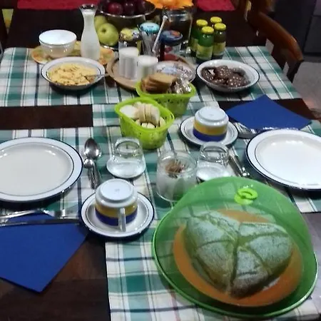 Rifugio Casa Lobietti Alojamento de Acomodação e Pequeno-almoço